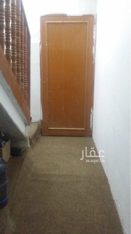 1518846 شقة نظيفة مكونه من غرفتين وصاله ومطبخ ودورة مياة واحده عوائل فقط
للتواصل مع صاحب الشقه ٠٥٥٤١٢٠٠٢٠
