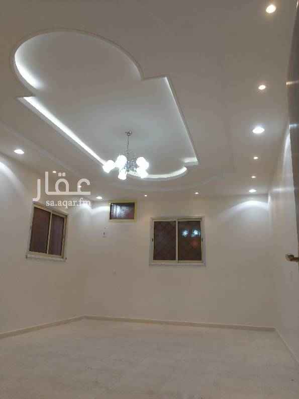 1489425 شقة دور أول خمس غرف وثلاث دورات مياه ومطبخ جاهز مع دائري ارتداد مدخل مشترك وعداد كهرباء وخزان وموقف مستقل في حي المعارض (الموسى الغربي) ويفضل ان يكون المستأجر حديثي الزواج أو عائله صغيره والله ولي التوفيق @