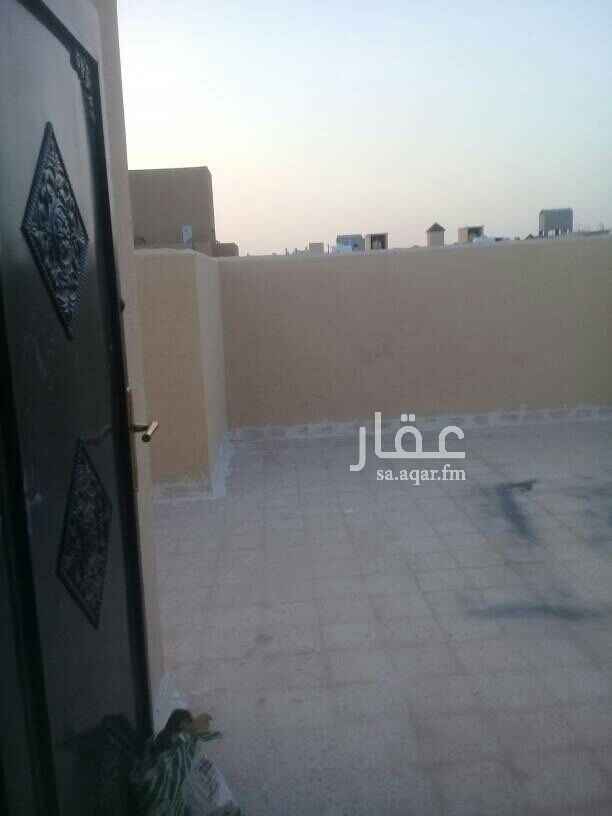 1599150 فله جديده ف النرجس القمراء ٥ دور استقبال ودرج صاله ولفت ودور اول ٢ ماستر و٣ بحمام مشترك وغرفه ف السطح مع شقه استثمار تنظيم ممتاز وبناء شخصي وبكل الظمانات