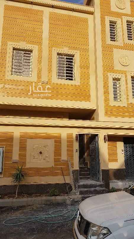 1499928 للتمليك دورارضى فى مخطط الموسى بخميس مشيط مكون من ٦غرف وصاله و مستودع و٤حمام المطلوب ٥٤٠ الف ريال للتواصل ابوزياد 0554867454