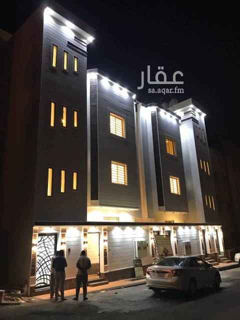 1507950 للتمليك شقه دور ثانى مع ملحق على السطح فى حى الاسكان بخميس مشيط مكونه من ٧غرف وصاله ومطبخ و٤حمام المطلوب ٦٥٠ الف للتواصل ابوزياد 0554867454