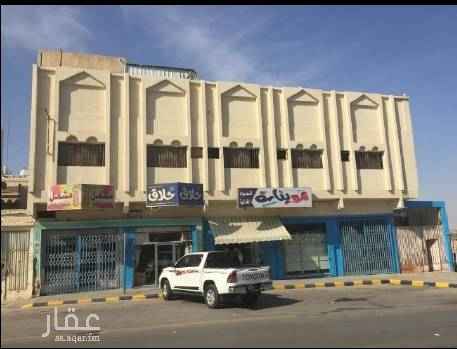 1649355 عمارة سكني تجاري بحي السويدي شارع الشيخ عبدالله بن محمد مساحتها ٨٢٥ م٢وواجهة العمارة جنوبي شرقي من الجهة الجنوبية شارع الشيخ عبدالله بن محمد ٣٠ م وشارع ٢٠م من الجهة الشرقية والعمارة مكونة من ٥ محلات تجارية مؤجرة و٥ شقق سكنية منهم شقة مؤجرة بالاضافة الي ملحق غرفة ارتداد العمارة والسعر على السوم