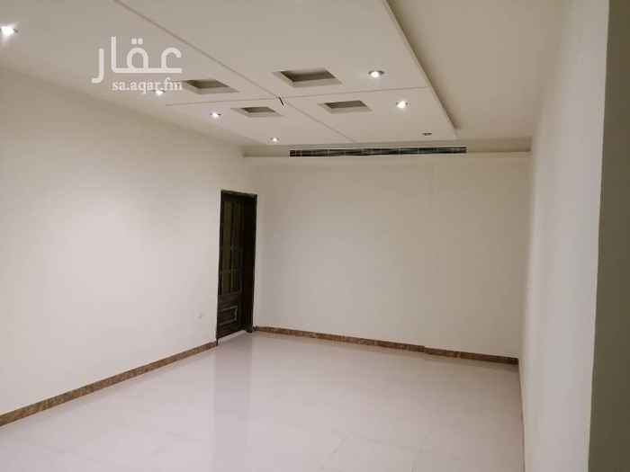 1627605 شقة فاخرة جديدة في الروابي بالخبر تتكون من غرفتين نوم واحدة ماستر ومجلس وصالة ومطبخ و3دورات مياه و 2بلكونتين ذات تصميم عصري في عمارة زاوية شمال شارع عرض 30 وغرب عرض 20 الحي جدا راقي بكل ما تعنيه الكلمة من معنى مطلوب فيها500 الف للتواصل 0554878835 بو سعود حياكم الله