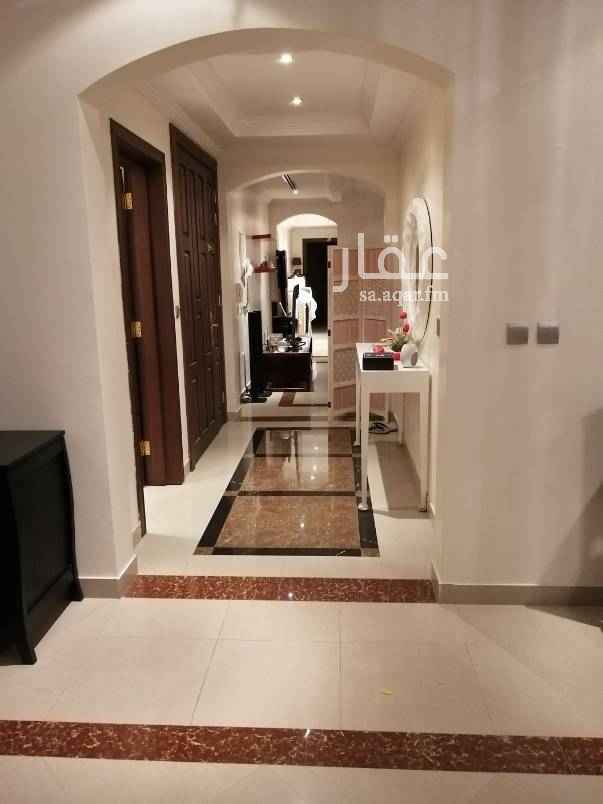 1657976 للبيع شقة تمليك فخمة مؤثثة في عمارة فاخرة 7 أدوار في البندرية الخبر تتكون من مجلس وصالة ومطبخ مكتمل و3 دورات مياه و3 غرف نوم من ضمنها ماستر وغرفة خادمة ومستودع يوجد مواقف لجميع سكان العمارة معزوله حراريا وارضياتها رخام، كذلك النوافذ دبل جلاس و تحوي نظام إنذار الحريق كامل العمارة، أيضا الشقة عمرها قرابه السنتين وسبب البيع المالك في الخارج مرافق الأبناء للدراسة ولم يسكنها مدة سنتين فعلياً، كان عارضها ب680الف قبل
للجادين،في حال عدم الرد لطفاً اترك رسالة للجادين فقط