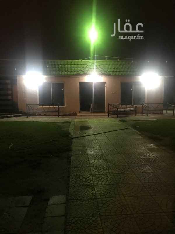 1503328 استراحه بضراس مساحتها 3200 80x40
واجهتها شمال
المبنى زنك
مكونات الاستراحه
مجلس رجال
مقلط
صالة
مطبخ
مجلس حريم
ثلاث دورات مياه
ملعب كوره
حوش كبير لنساء
