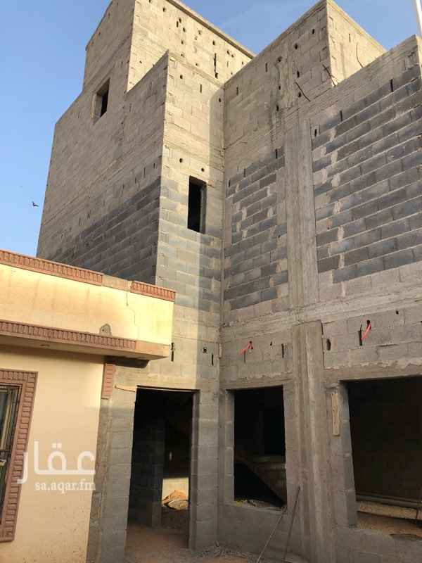 1466197 🔴فيلا جديده بحي النزهه🔴
البناء شخصي .... عباره عن الآتي
جميع الأسقف هوردي
مجلس
وعدد 5 غرف نوم
1 مطبخ
7 دورات مياة
صاله جانبيه
الفيلا عظم تمديدات السباكه والكهرباء منتهيه🔴
غربيه شارع 15 متر
مشب وملحق خارجي وملحق علوي
مسطح البناء 300 متر
مساحة الارض 460 متر
🔴مكتب الخبير العقاري🔴
📱0550818009