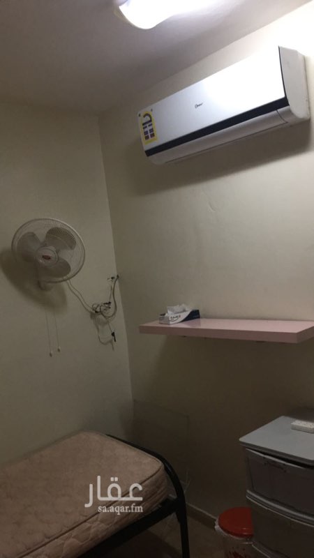 1744648 غرفه للايجار في شقه عزاب تحتوي على غرفتين ومطبخ وحمام مشتركين
المطبخ مجهز بالكامل
يوجد بالغرفه : مكيف سبليت بريموت - مطليه حديثًا - ارضيه سيراميك
يمنع التجمعات تماما
الايجار شامل الماء والكهرب
((( التواصل واتس اب فقط )))