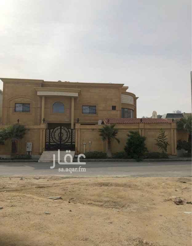 1698370 ملحق في السطح في فيلا سكنيه في الظهران حي القصور
لا يوجد مصعد وجزء من السطح للمستأجر
٠٥٥٤٩٩٢٨٨١