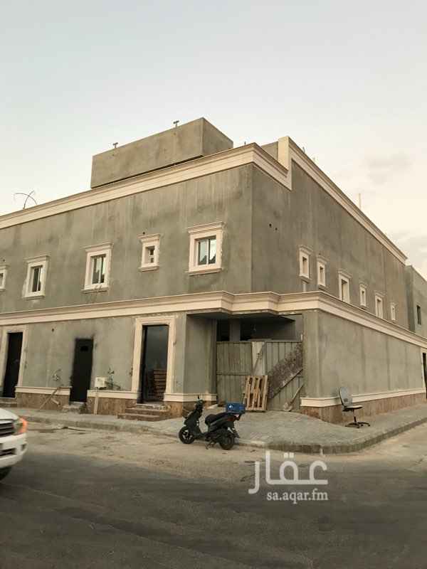 1289573 للايجار دور أرضي جديد وفاخر ( زاوية يقع على شارعين )
مكن من مجلس كبير + صالة كبيرة + جناحين نوم بدورات مياه + غرفة نوم اضافية + مطبخ + غرفة غسيل الملابس + غرفة خادمة
مدخل سيارة خاص
غرفة سائق
شامل تركيب مكيفات ومطبخ
الايجار /
دفعتين 65 الف
دفعة واحدة 60 الف