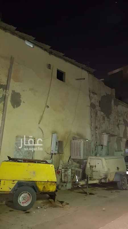 1233654 بيت شعبي مساحته ٦٣م
الدخل ١٦ألف
على السوم