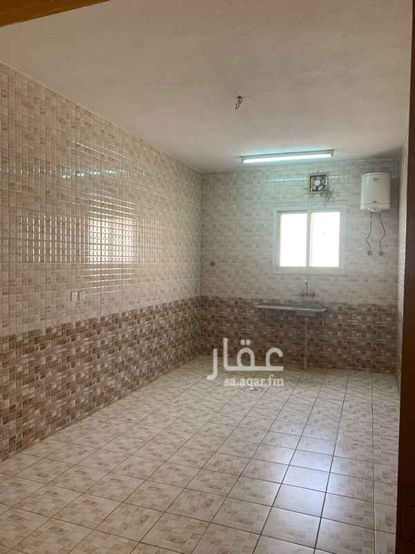 1651703 مجلس
صاله
مطبخ
غرفتين
دورتين مياه