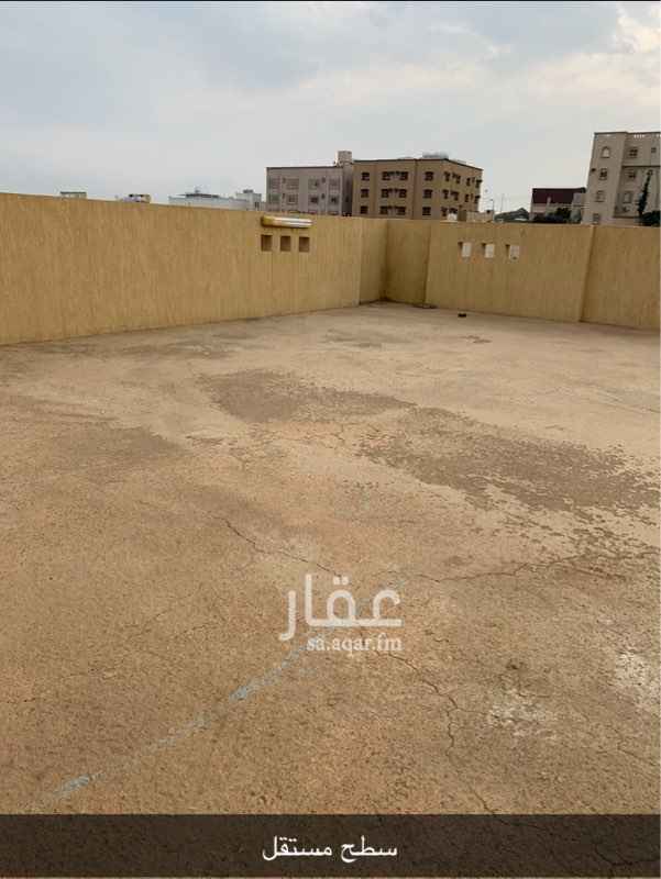 1729276 شقة دور علوي مع سطح مستقل بها و بالاضافة بلكونة تتكون من خمس غرف و ثلاث حمامات و مطبخ و مستودع تخزين و مدخلين:-
مدخل رجال:- مجلس - مقلط - دورة مياة و مغاسل
مدخل عائلي:- مطبخ - مستودع - غرفة نوم ماستر مع حمام - غرفة نوم إضافية - دورة مياة.
الشقة نظيفة جداً في عمارة هادية مكتملة الخدمات
و عداد الكهرباء و خزان الماء مستقله للشقة.
الشقة مستقله في دور علوي و لا يوجود مصعد
الايجار دفعتين ب ٢٥٠٠٠
او دفعة واحدة ب ٢٣٠٠٠