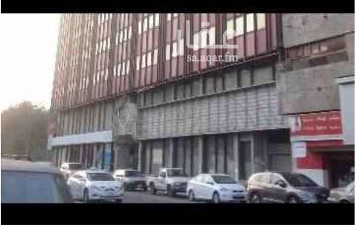 1689801 محلات للإيجار بجوار بنك انجاز حي الشرفية طريق الملك خالد المؤدي الى طريق المدينة مساحته 400 متر تقريبا كبير جدا ويوجد فوقه ميزانيين بمساحة 800 متر
سعر ايجار المحل بدون الميزانين 90 الف سنويا والمنطقه كثيفه بالسكان يمكن عمل اي نشاط تجاري .