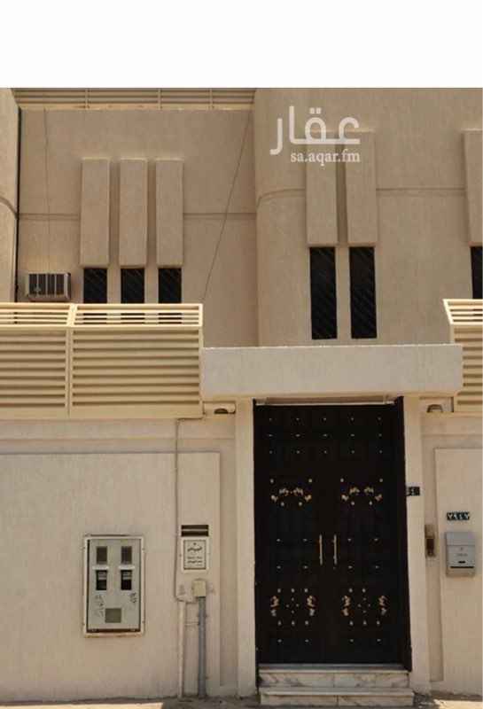 1733502 دور علوي مطبخ راكب مكيفات غرفة خادمة وسطح مستقل ومدخل مستقل