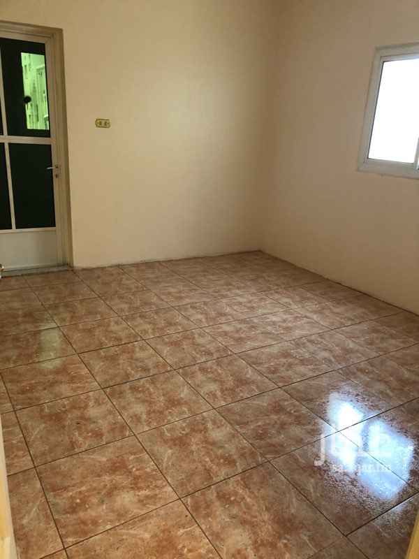 1669240 شقة بحي الروابي مكونة من
غرفتين
مطبخ
حماميين
التواصل عبر الواتس اب
