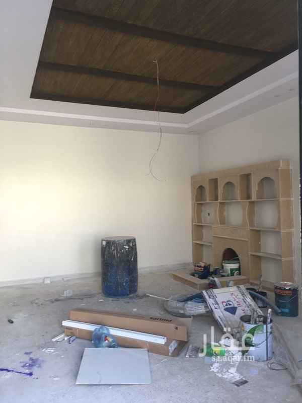 1297194 دور للبيع في حي السحاب مساحته 600متر مسطح البناء 360متر وجهه شماليه علي شارع ١٨متر بيع ٧٣٠الف