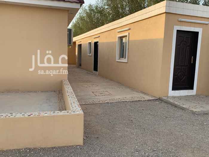 1569286 مزرعه للبيع تقع على طريق الرياض الدوادمي بالقرب من مركز(لبخه) بصك شرعي على اربع شوارع ومساحة (نص كيلو * نص كيلو) . . الماء متوفر وبئر عمق 50 متر ويوجد بها عدد 80 نخله منوعه + عدد اشجار منوعه + شبكة ري + عدد 2 خزان ماء كبير : حوش غنم + سكن عامل+ بيت عائله + قسم رجال كامل جديد يتكون من: (مقلط 4*7 ومجلس 15*10 ومطبخ ودورات مياه ومغاسل رجال) وبيت كامل خاص للعوائل
# التواصل عن طريق الاتصال على رقم الجوال اسفل الاعلان
للاستفسار من المالك جوال/ 0554320772
