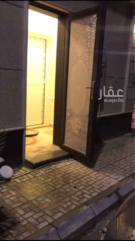 1504098 غرفة حارس للابجار قريبة من طريق ابو بكر الصديق مخطط العارض حي المهرة غرفة جدبدة في فلة جديدة المساحة تقريباً ١.٨٠ -٣.٥٠