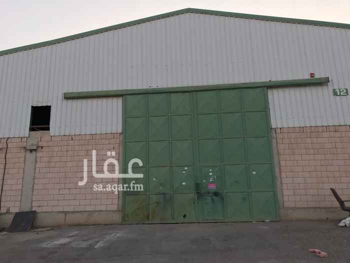 1402927 للايجار ورشة بالسلي كاملة الشروط والخدمات
شهادة اتمام البناء وشهادة الدفاع المدني
المساحة 600 م
0555151505
0505332766
