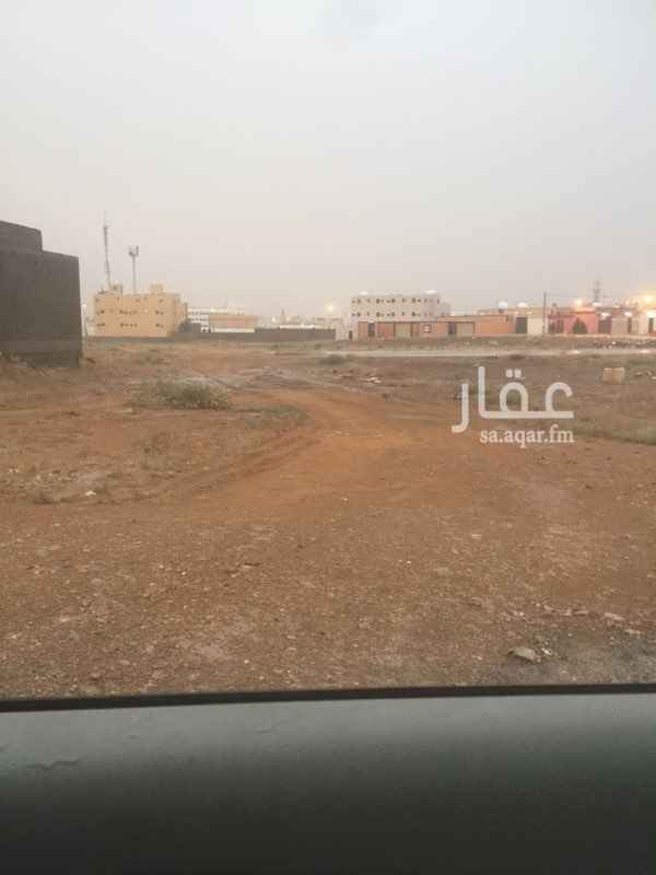 1502748 شمالا وجنوبا طول ٢٥ م
شرقا طول ٢١.١٨ م
غربا طول ٢٩ م