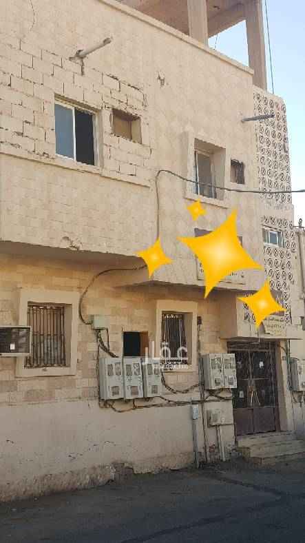 1547162 للاستثمار عمارة دورين مكونة من 6 شقق مختلفة المساحة والغرف مناسبة سكن عاملين.