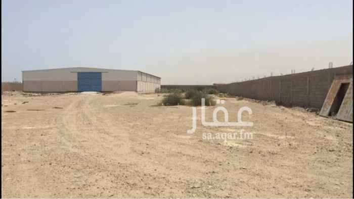 656228 حوش مساحته 10,000 متر مربع ويوجد به مستودع مغطى مساحته 2000 متر مربع ويوجد 3 كبائن مكاتب أو غرف نوم