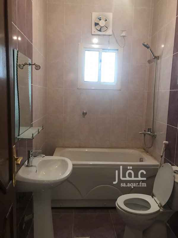 1578458 شقتين بنفس المواصفات امام مسجد الندوة وحديقة جميع بجولر صيدلية النهدي واسواق المزرعه بحي المنار دخلها ٢٤٠٠٠