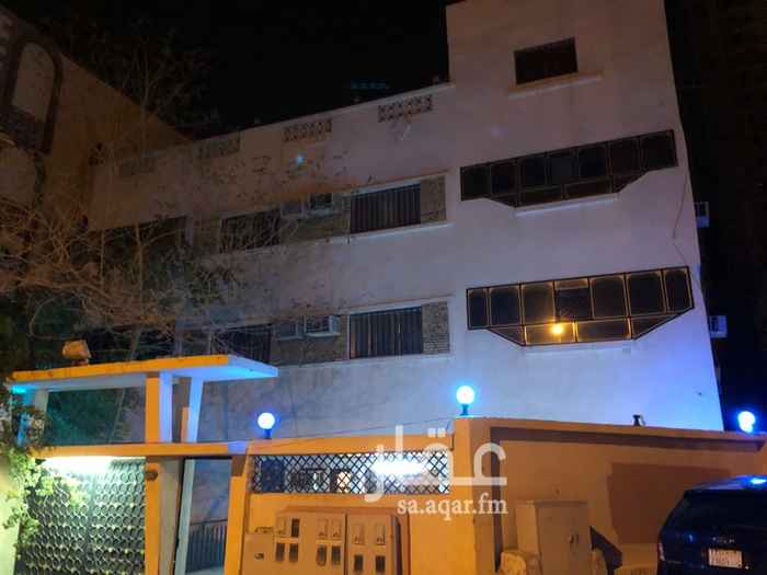 1514389 ٥ دقايق عن الحرم واطلالة على الشارع العام ويوجد تصريح بناء ٦ ادوار وبامكان بناء برج السعر النهائي ٧ مليون ريال