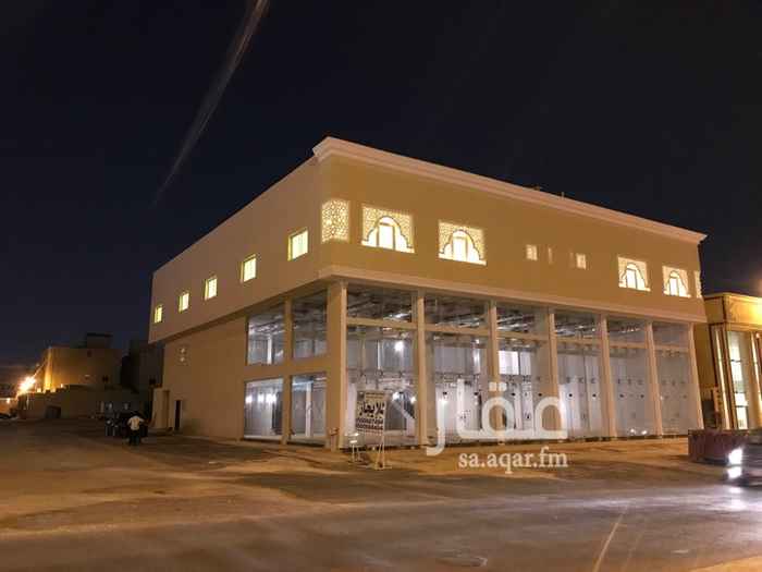 1569071 ٦ صالات الصالة ب ٦٠ ألف
١٤ مكتب تتراوح بين ١٥ و ٢٠ ألف