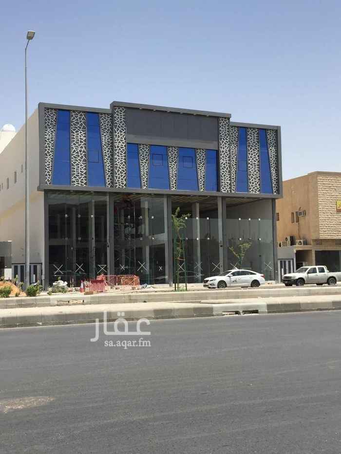 1700557 للايجار عمارة تتكون من
ارضي تجاري ٤ معارض المساحه اكثر من ٥٥٠م
ميزانين ٢٧٠ م
مكاتب ٦٥٠م
المكاتب صالة يمكن تقسيمها حسب المساحة المطلوبه
ابراهيم المرشد ٠٥٥٥٢١٨٢٤٧