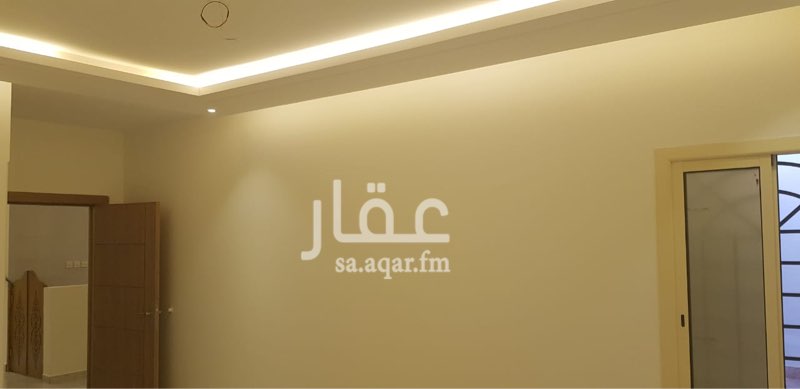 1639359 دور ونص علوي 6 غرف و4 دورات مياه وسطح
الايجار 39000
للاستفسار 0553331173