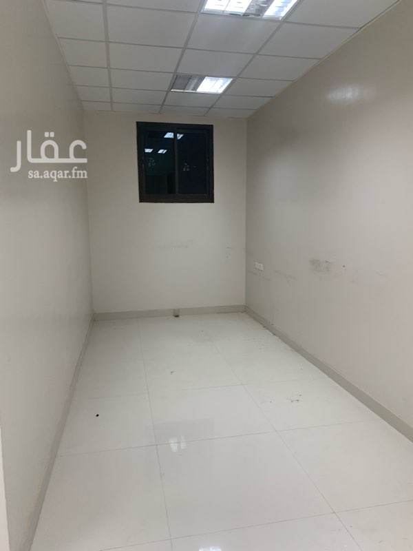 1668086 للايجار مكتب
75 م
علي بن ابي طالب
للتواصل
0555228600