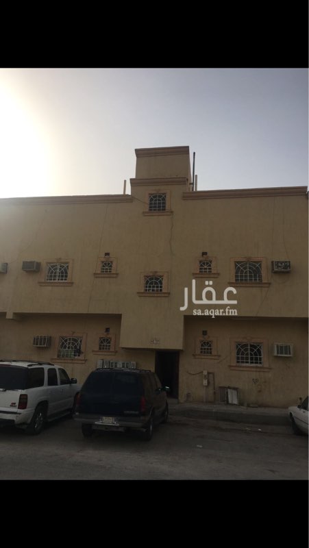 1720247 يوجد شقه نضيفه في الدور الارضي
تتكون من ثلاث غرف وصاله جانبيه ومطبخ ودورتين مياه
منطقه ممتازه بعيده عن الزحمه
وحي جديد وجيران وسكان ممتازين
وجامع ومدارس قريبه
ملاحضه /من المالك مباشره
وكذلك يوجد شقه في الدور الثالث معها سطح صغير
