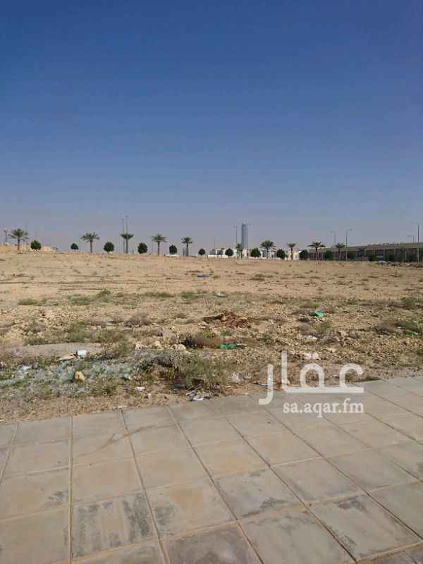1298870 ارض موقعها راقي جدا على شارعين ومساحتها 2960م مربع