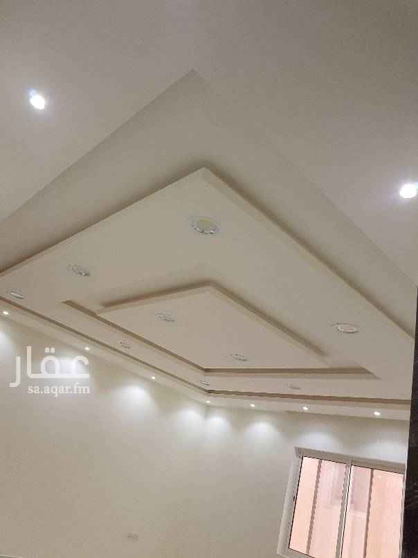 1401532 للاجار شقة جديدة بالدور الثاني بحي العارض( الأمانة )