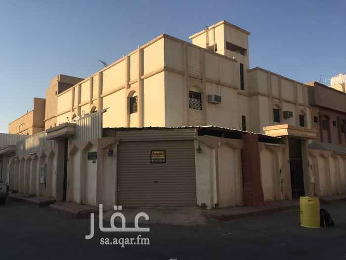 1700320 للبيع فيلا عمرها 38 سنة
مفصوله
شارعين