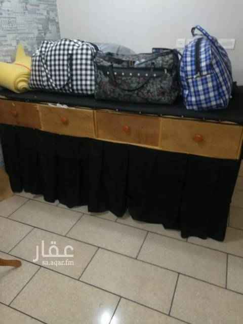 1571431 مشغل وكوفير نسائي مجهز بالديكورات والمعدات وجاهز للتشغيل ونرغب في تقبل المشغل ( لعدم التفرغ ) ويقع المشغل في منطقة حيوية مليئة بالسكان والخدمات وعلى الشارع الرئيسي لطريق سيد الشهداء عند تقاطع الإشارة وبجوار صيدلية النهدي علما التكلفة للمشغل وتجاوز المبلغ المطلوب فيه بمراحل كثيرة ( والموقع مميز جدا ) ويحتوي المشغل على طابقين جزاء منه لتجهيز العرائس وجزاء للخياطة النسائية وجزء منه أيضا لقص الشعر والمكياج