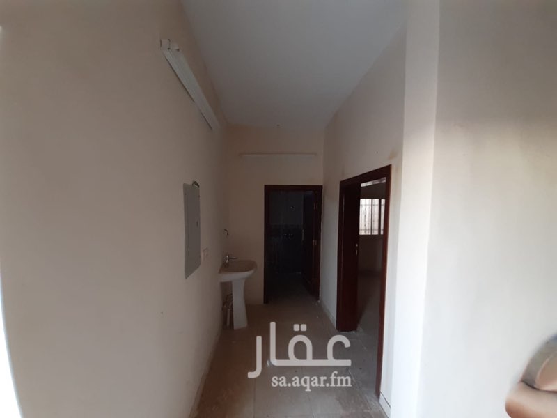 1551813 ماشاءالله تبارك الله
استراحه جديده حوش مسلح داخلها عماره مسلح مجلس رجال بدورة مياه ومجلس نساء بدورة مياه وصاله مع مطبخ امريكي تشطيب سوبر لوكس عداد كهرباء
تبعد عن كلية الريان حوالي ٦٠٠ متر