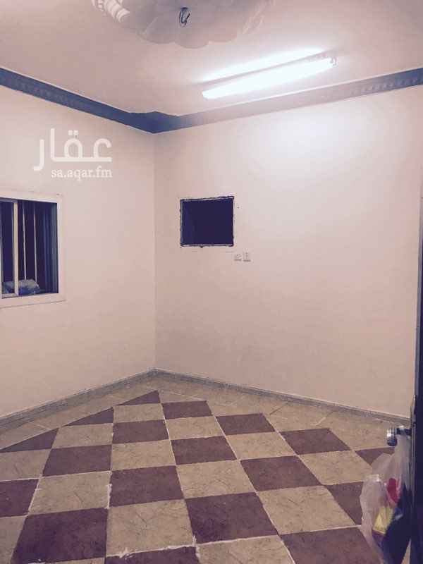 1695655 شقتين للايجار متقابله بالدور الاول وليسى الارضي كل شق عداد كهرب مستقل الماء شبكه لايوجد مصعد العماره هادئه لايوجد اي ملاحظات