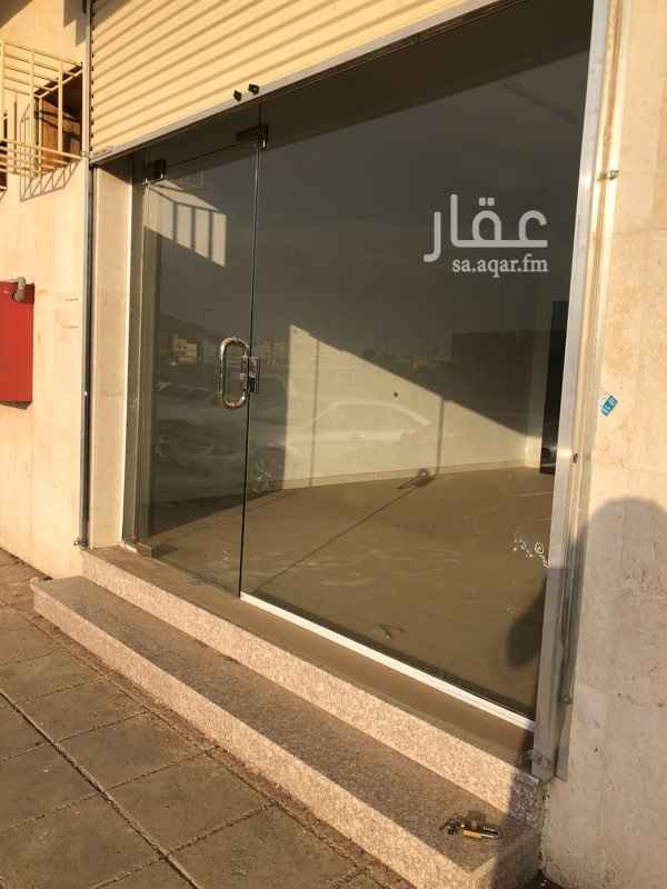 1209803 محلين متجاورين على شارع 30 واصل على شارع البخاري زجاج الابواب راكبة واحد من المحلين فيه لوحة مع المحل
كل محل له عدد واجار الواحد 8 الف ريال