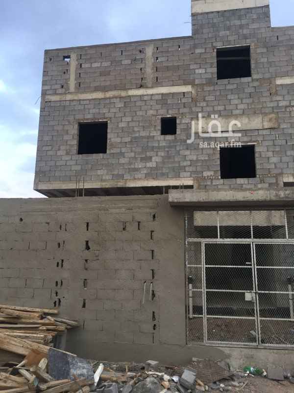 1704655 للبيع عمارة عظم في شوران ف شارع ٢٥ شرقي ٤ شقق مطلوب ٨٥٠ الف صاافي