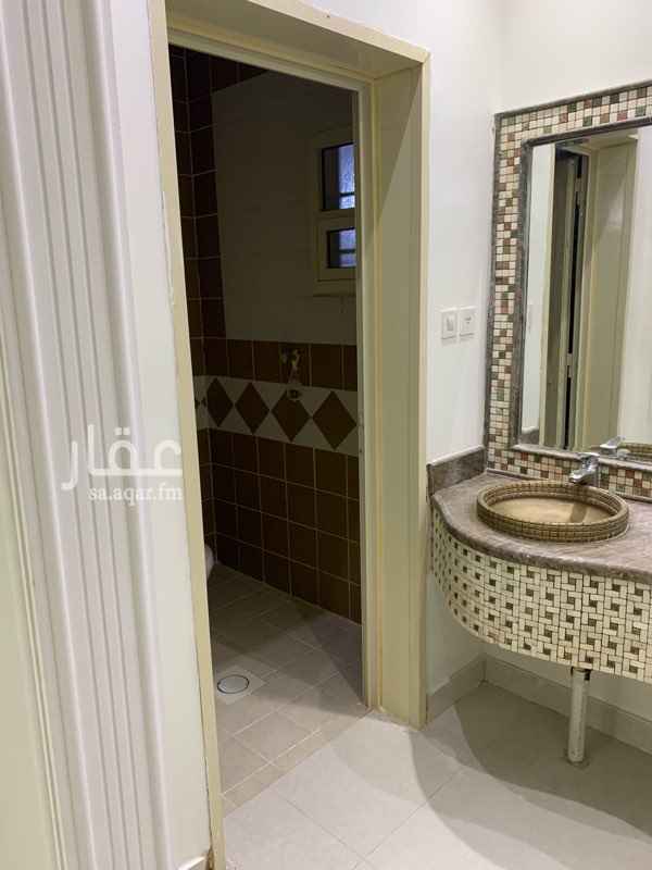 1552800 دور للايجار في حي الجوهره خمس غرف وصاله وملحق ومطبخ وغرفة شغاله ومدخل سياره
السعر قابل للتفاوض