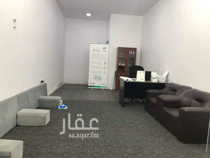 1454775 مكتب عقار مأثث بالكامل للتقبيل
الموقع صحيح نهاية شارع الطايف (. لوحة ١ )
السعر على السوم