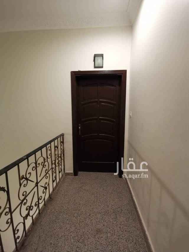 1556936 ٢ غرف في الحمدانية لقطة ونظيفة خلف مسجد التقوى وهايبر بنده حي هادي ونظيف والعماره فيها ٣ شقق كل دور شقة خصوصية تامة نطلب الشخص الهادي عريس او عائلة من ٣ اشخاص فقط