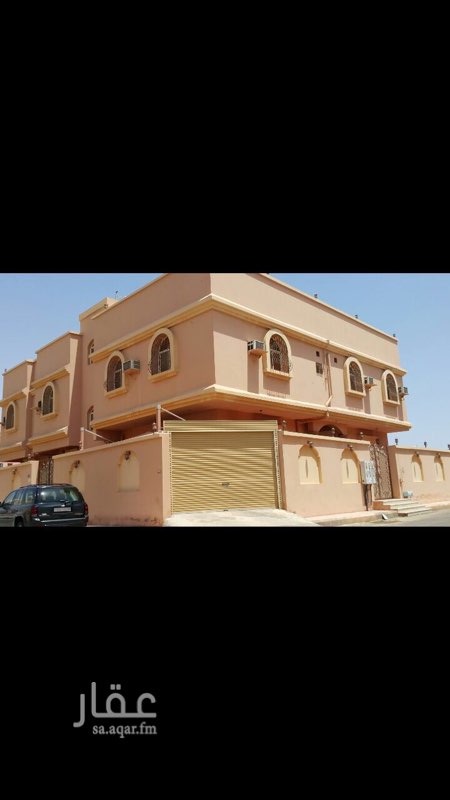 1351127 للبيع عمارة. في ج. 21 مساحة الارض. 520 . شارعين 15/15 عدد الشقق 3 الدور الاول شقة. كبيرة. مكونة. من 5 غرف + 3 دورات. مياة + مطبخ صالة. كبيرة الدور التاني شقتين. كل شقةاربعة. غرف. وصالة و3 دوارات. مياة ومطبخ العمر 9 سنوات. العمارة. عليها بنك 250 الف. ريال. والتسديد منتطم