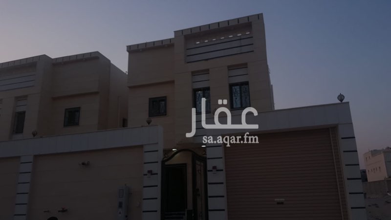 1754693 للبيع فله دبلكس ضاحية الملك فهد الحي الثامن
شغل ممتاز جدآ اشراف هندسي
الدبلكس جاهز والكهرباء شغاله
مجلس ومغلط ومجلس نساء وصاله ومطبخ وحوش وكراج
الدور الاول ٤غرف نوم وصاله
المحلق غرفتين نوم
الموقع غير دقيق
للتواصل 0555398899
0592291202