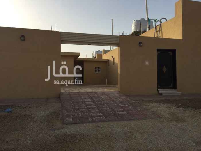 1686625 استراحة عزاب بغرفة ٥*٨ ومطبخ وحمام ومسطحات خارجية ومدخل سيارة
او غرفتين ٤*٦ و٣*٤ ومطبخ وحمام ومسطحات خارجية بدون مدخل سيارة