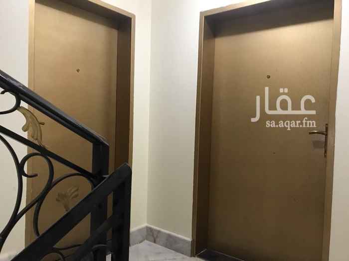 1559180 للايجار عدد ٢ شقة كبيره دور اول مع دور في الدور الثالث مع سطح كبير ( فاخرة )
مساحات كبيره وتصميم مميز
جديده ( مطبخ راكب )
+ مكيف ١ اسبلت راكب لكل شقه ودور
الموقع / مخطط الأجيال خلف ميزان العظيب
يوجد غاز مركزي -- عداد كهرباء مستقل
مواصفاتها
شقه ٤ غرف دور ( اول )
مكونه من / مدخلين مجلس رجال - دورة مياة- مقلط كبير- غرفة رئيسية بدورة مياة - مطبخ + غرفة نوم - دورة مياة
قيمة الايجار 33الف