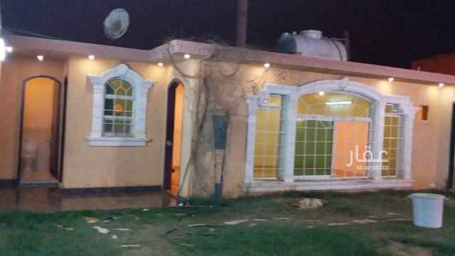 1541115 شاليه عزاب مجلس ٥×٧ و مطبخ وحمام و مستودع و فناء مزروع ثيل .. خلف مطعم الرومانسية و مطعم كودو