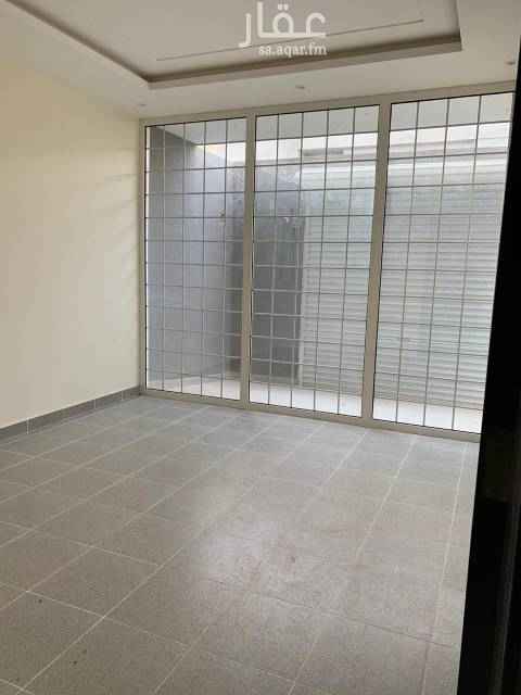 1581275 فلة دوبلكس متلاصقة من الجنب للسكن والإستثمار بحي دانة الياسمين جديدة شارع ١٥ شمالي ، تتكون من دور ودور وشقة البيع يفضل كاش ١.١ مليون ، تفاصيلها كالآتي :
الدور الارضي مجلس مقلط مطبخ مستودع صغير وصاله وغرفتين نوم وحده منهم ماستر وغرفه خادمه مع دورة مياه ، عدد دورات المياة للدور الارضي ٤
الدور الأول مجلس مقلط مطبخ وصاله وغرفتين نوم وحده منهم ماستر ، عدد دورات المياة للدور الثاني ٣
الدور الثالث غرفتين وصالة ومطبخ ودورتين مياه
البيع مليون ومائة ألف ريال صافي والله الموفق،،،